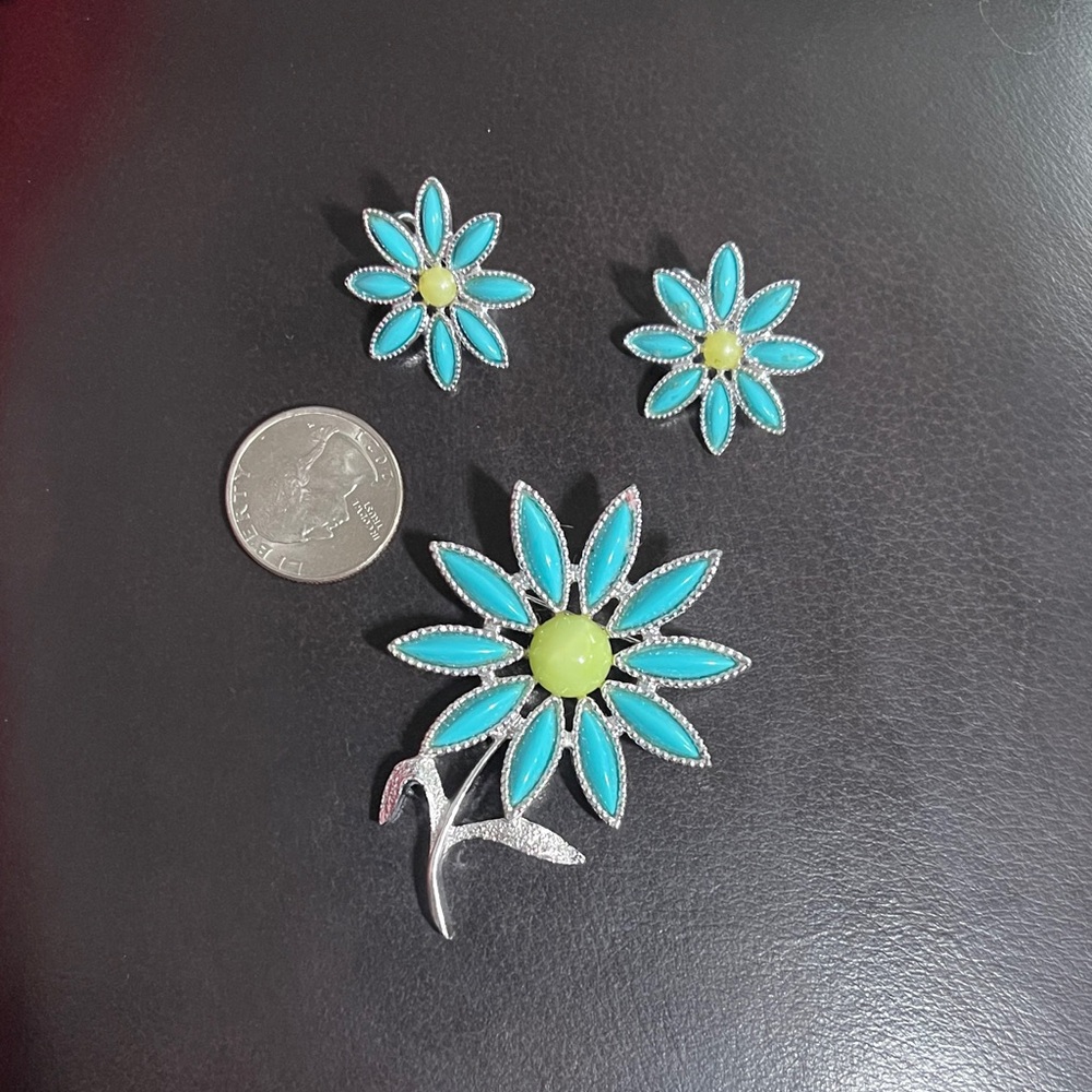 Vintage Sarah Coventry Silver Toned Blue Daisy Flower Brooch Pin & Earrings - Picture 2 of 10